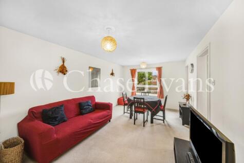 Horseshoe Close, Isle Of Dogs, London, E14