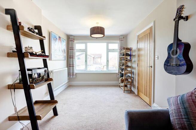 DINING/FAMILY ROOM B