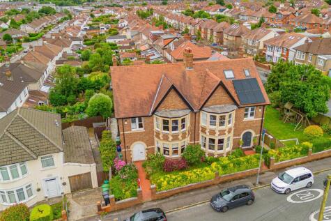 Dorchester Avenue, Penylan
