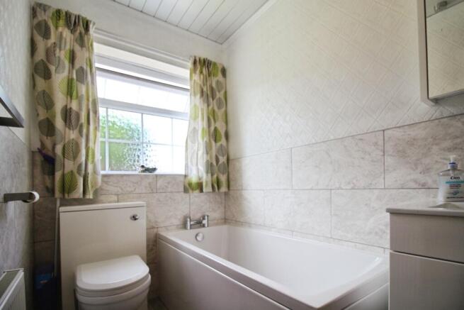 2 bed Semi-Detached for sale Image 8