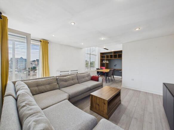 Living/Dining Room
