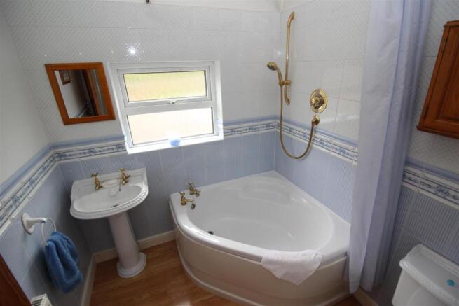 Upstairs Bathroom