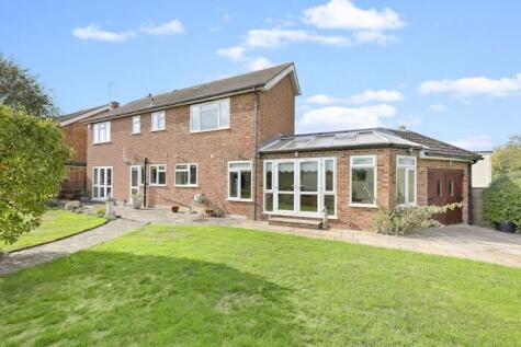 Mead Walk, Ongar, CM5