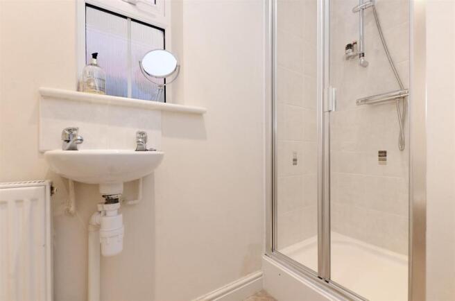 Shower Room.jpg
