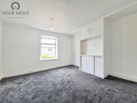 2 bed Terraced to rent Image 9