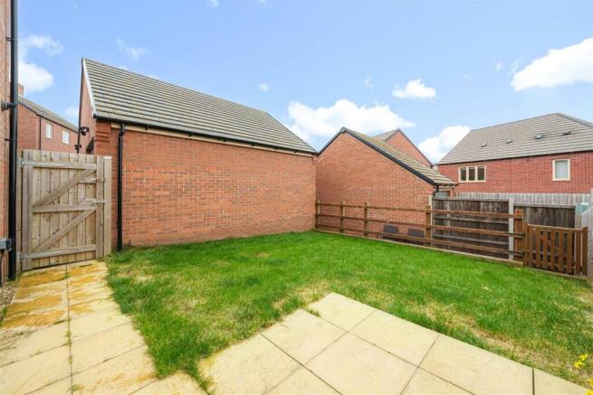 35 Blakenhall Drive