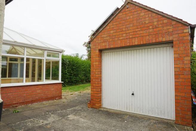 Detached garage