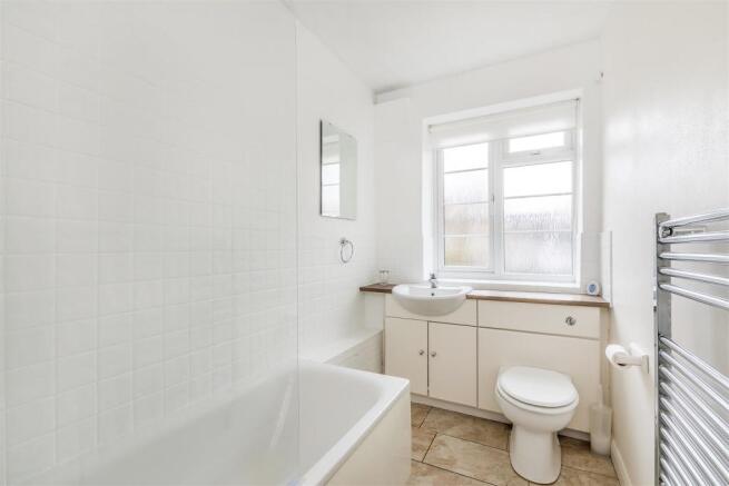 13 Benhurst Court-1.JPG
