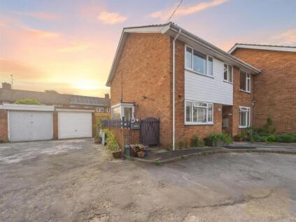 Two Hedges Road, Bishops Cleeve, Cheltenham