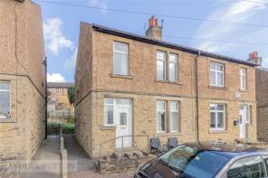 4, Jubilee Avenue, Shelley, Huddersfield HD8 8HX