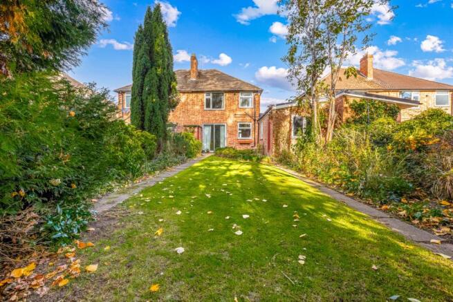 Roehampton Drive, Wigston, Leicestershire, LE18 photo 3