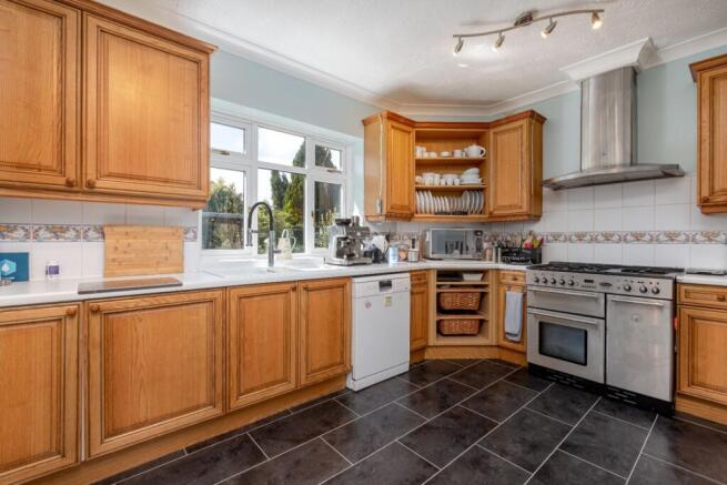 3 bed Detached Bungalow for sale Image 5