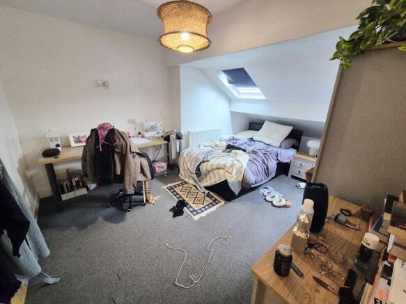 8 bed Terraced for sale Image 10
