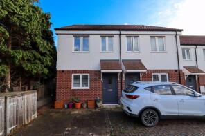 1, Moor Park Court, Clevedon BS21 6FU