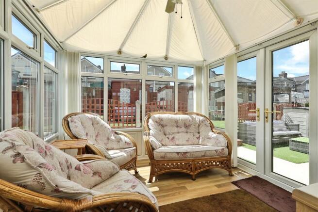 3 bed Semi-Detached for sale Image 9