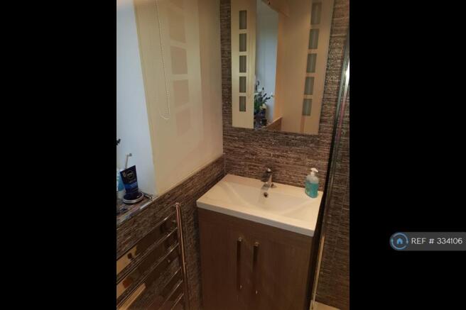 New High Spec Shower Room