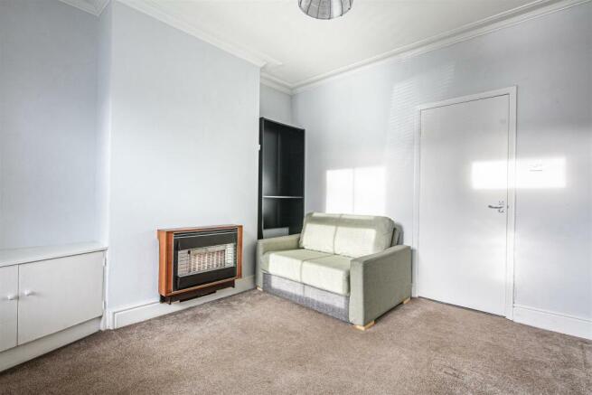 Alternate sitting room