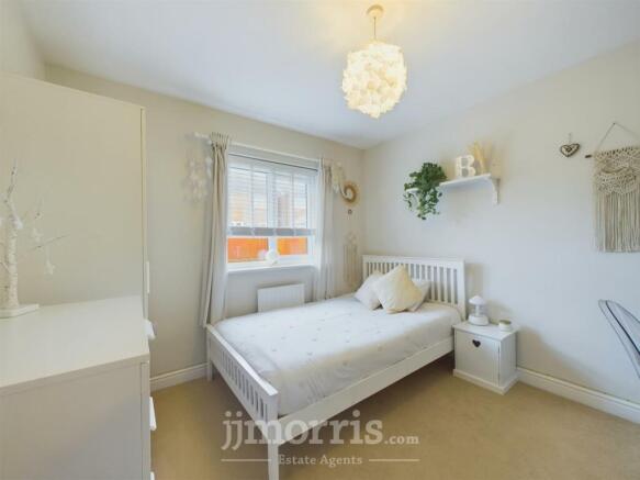 CAM01583G0-PR0097-STILL009.jpg