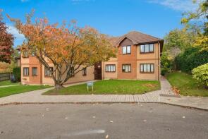 54, Woolsgrove Court, Shaftesbury Way, Royston SG8 9DE