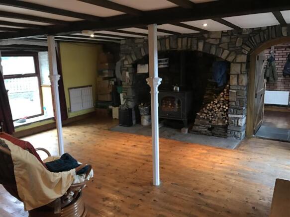 SITTING ROOM
