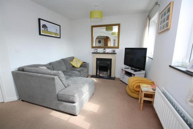 Living Room.JPG