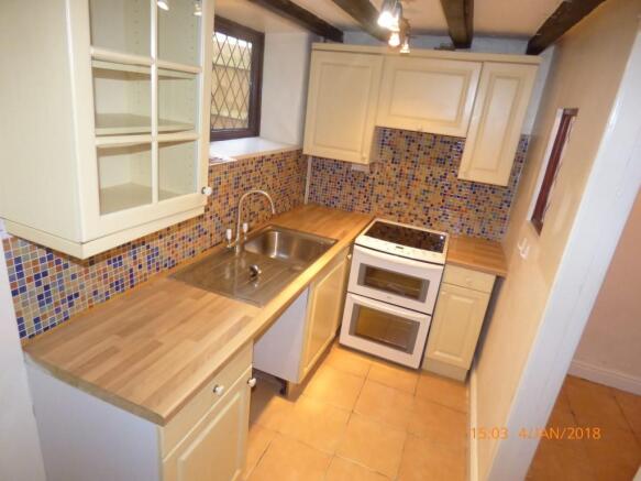 kitchen1.JPG