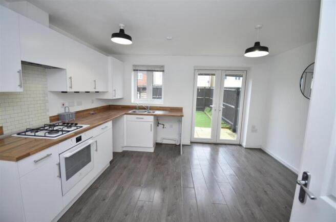 KITCHEN/ DINER