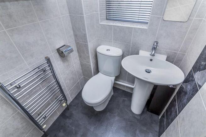 Refitted En Suite: