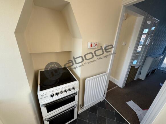 3 bed Semi-Detached to rent Image 8
