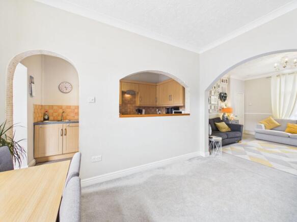 3 bed Terraced for sale Image 8