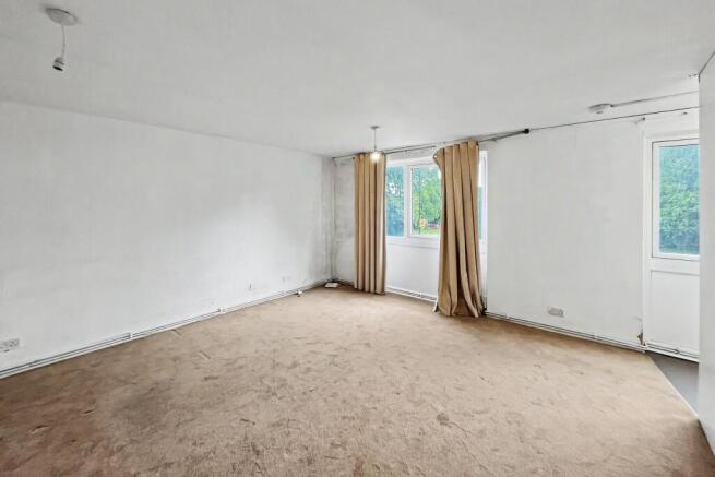 29 Menlo Gardens, Beulah Hill, Upper Norwood, SE19 3DT