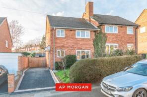 5, Wharrington Hill, Redditch B98 7QX
