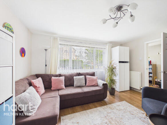 Kenilworth Drive, Bletchley photo 4