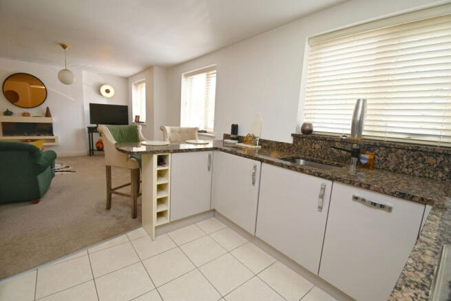 2 bed Apartment for sale Image 9