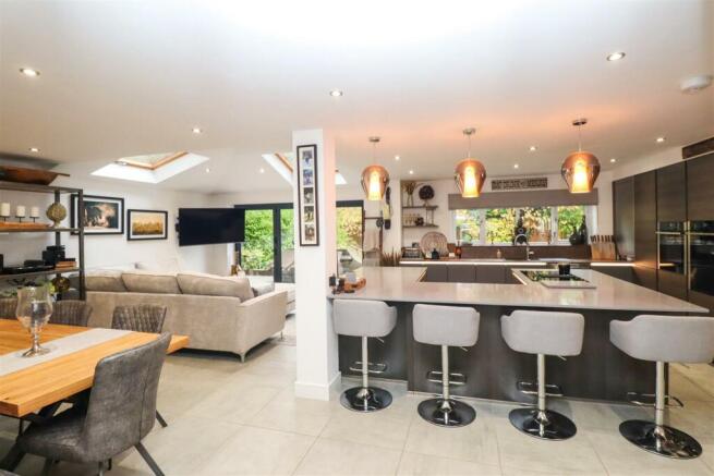 Kitchen/Dining/Breakfast Room