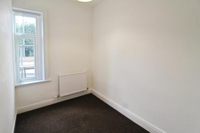 2 bed Terraced to rent Image 7