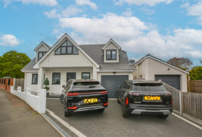 4b, Peartrees, Brentwood CM13 3RP