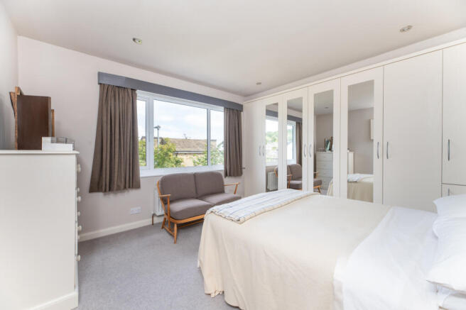 3 bed Semi-Detached for sale Image 10