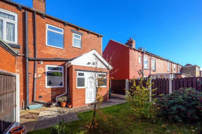 3 bed Semi-Detached for sale Image 12
