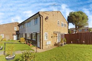 2, Swallowdale, South Croydon CR2 8SJ