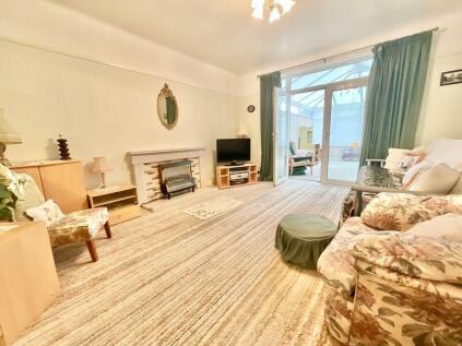 Holmfield Avenue, Boscombe East