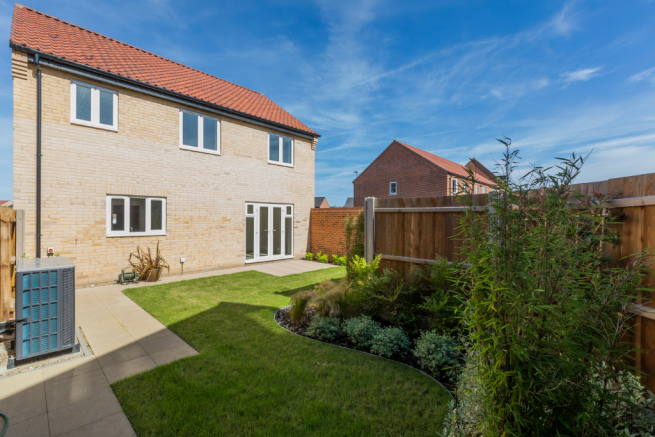 landscaped rear gar