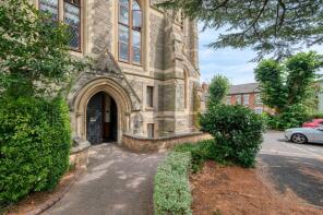 17, St Marys Court, Sansome Walk, Worcester WR1 1NU