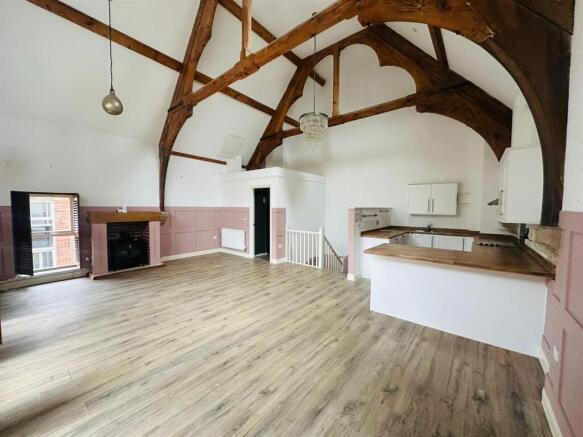 2 bed Apartment for sale Image 11