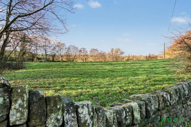 Pearce Lane, Wingerworth, S42 photo 4