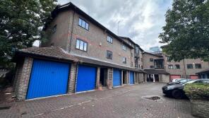 1, Bridge House Quay, London E14 9QW