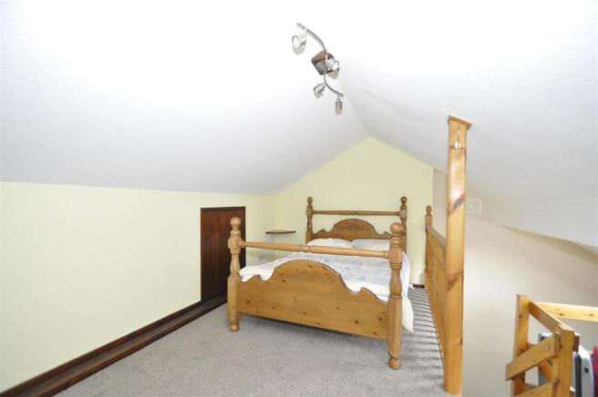 Loft Room .JPG