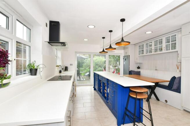 Living Room/ Kitchen/ Dining Area