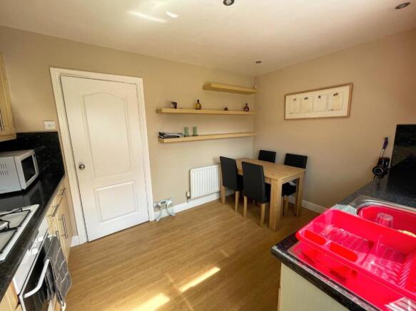 KITCHEN/DINER