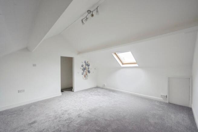 2 bed Terraced for sale Image 4